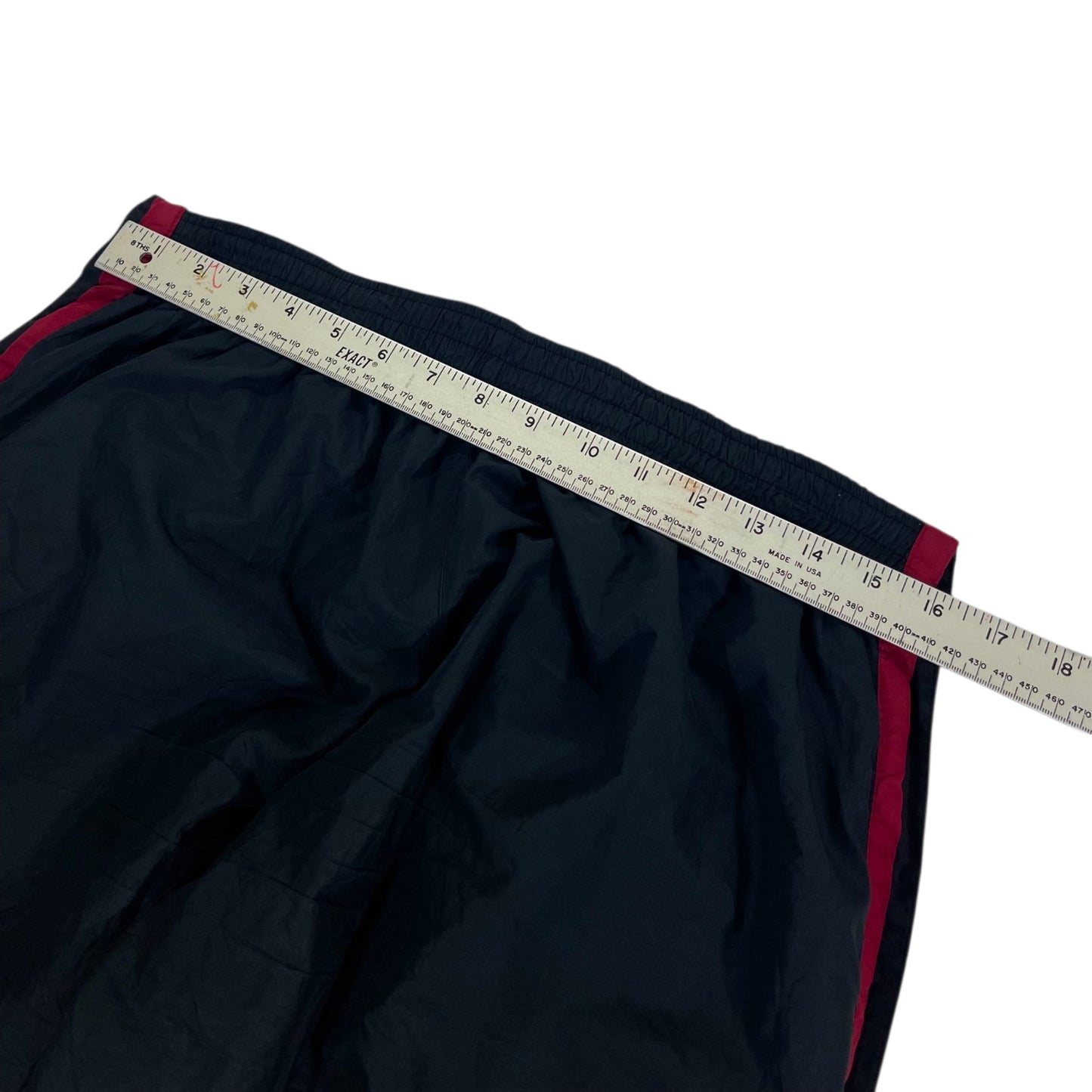 VINTAGE SNAP ON NIKE BAGGY TRACK PANTS (L)