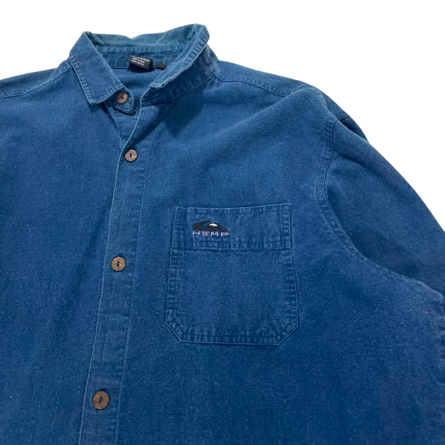 QUIKSILVER DENIM BUTTON UP (XL)