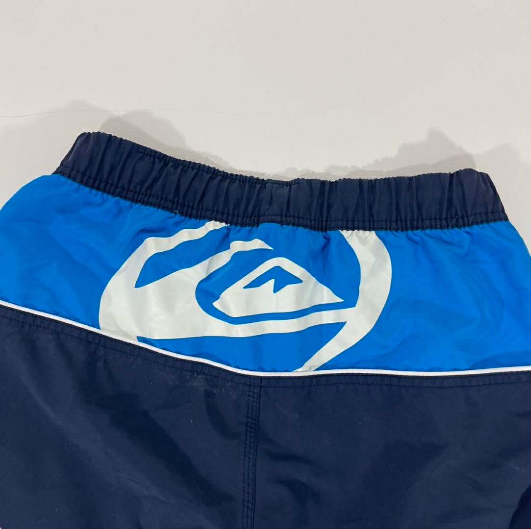 Y2K QUIKSILVER NAVY BLUE BOARD SHORTS (30)