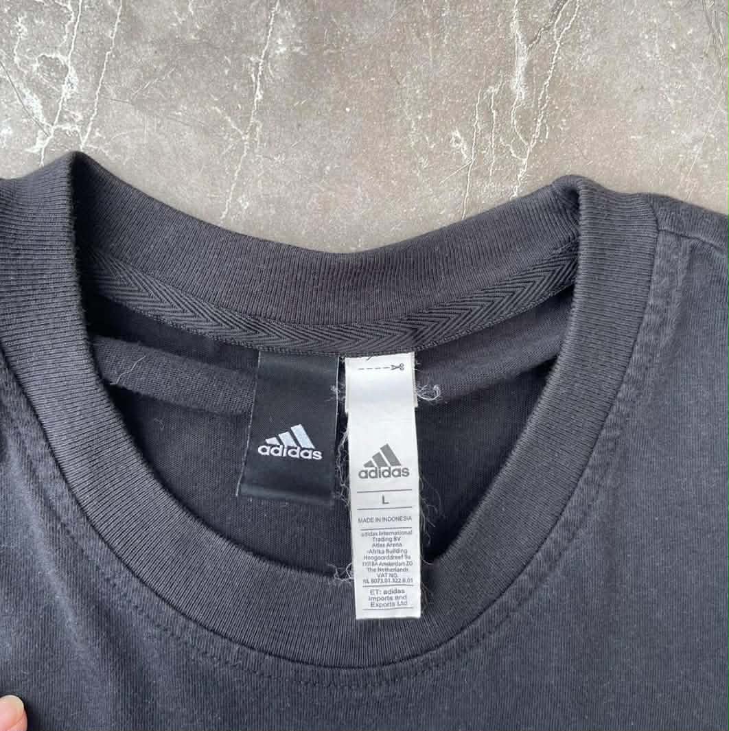 CLASSICESSENTIALS ADIDAS BLA K COTTON T-SHIRT (L)
