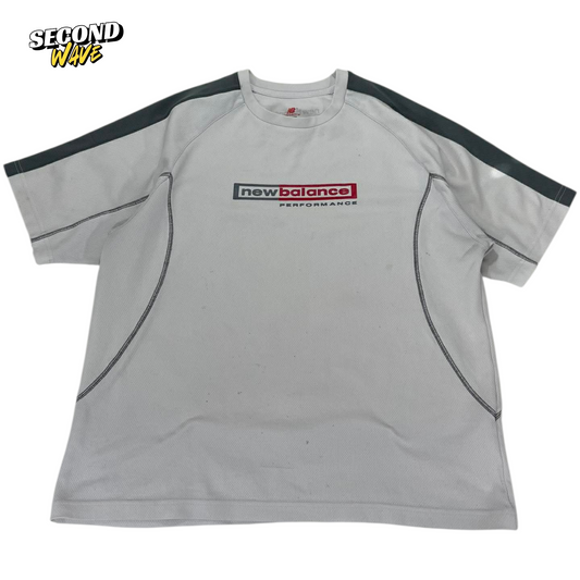 NEW BALANCE GREY AND WHITE PERFORMANCE T-SHIRT (M)