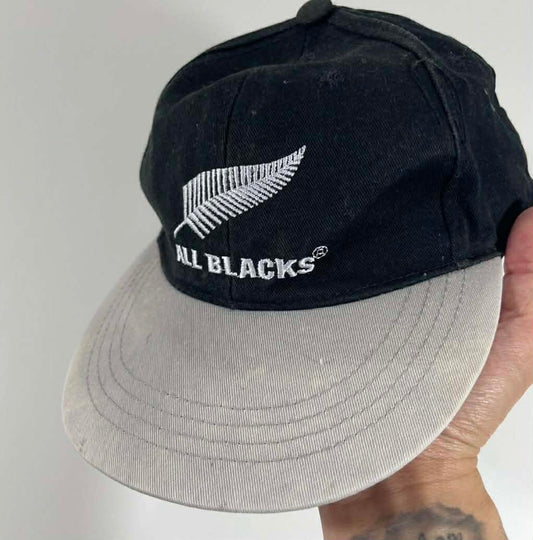 ALL BLACKS BLACK AND GREY SNAPBACK HAT
