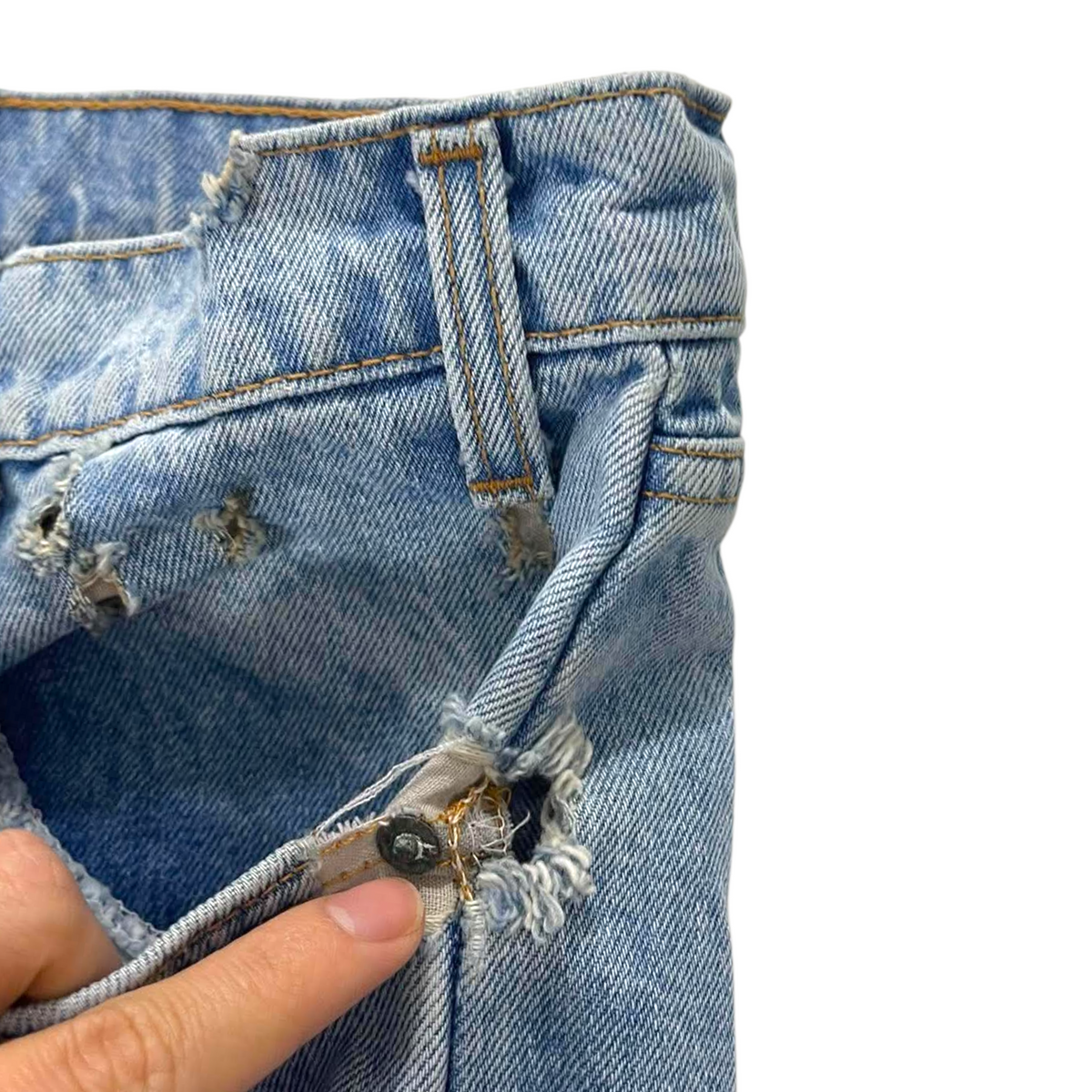 90S LEVI'S 550 BAGGY JEANS (36 / 32")