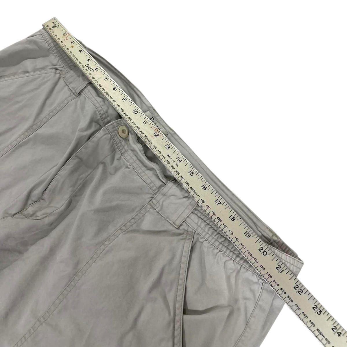 Y2K FARAH GRAY CARGO SHORTS (44)