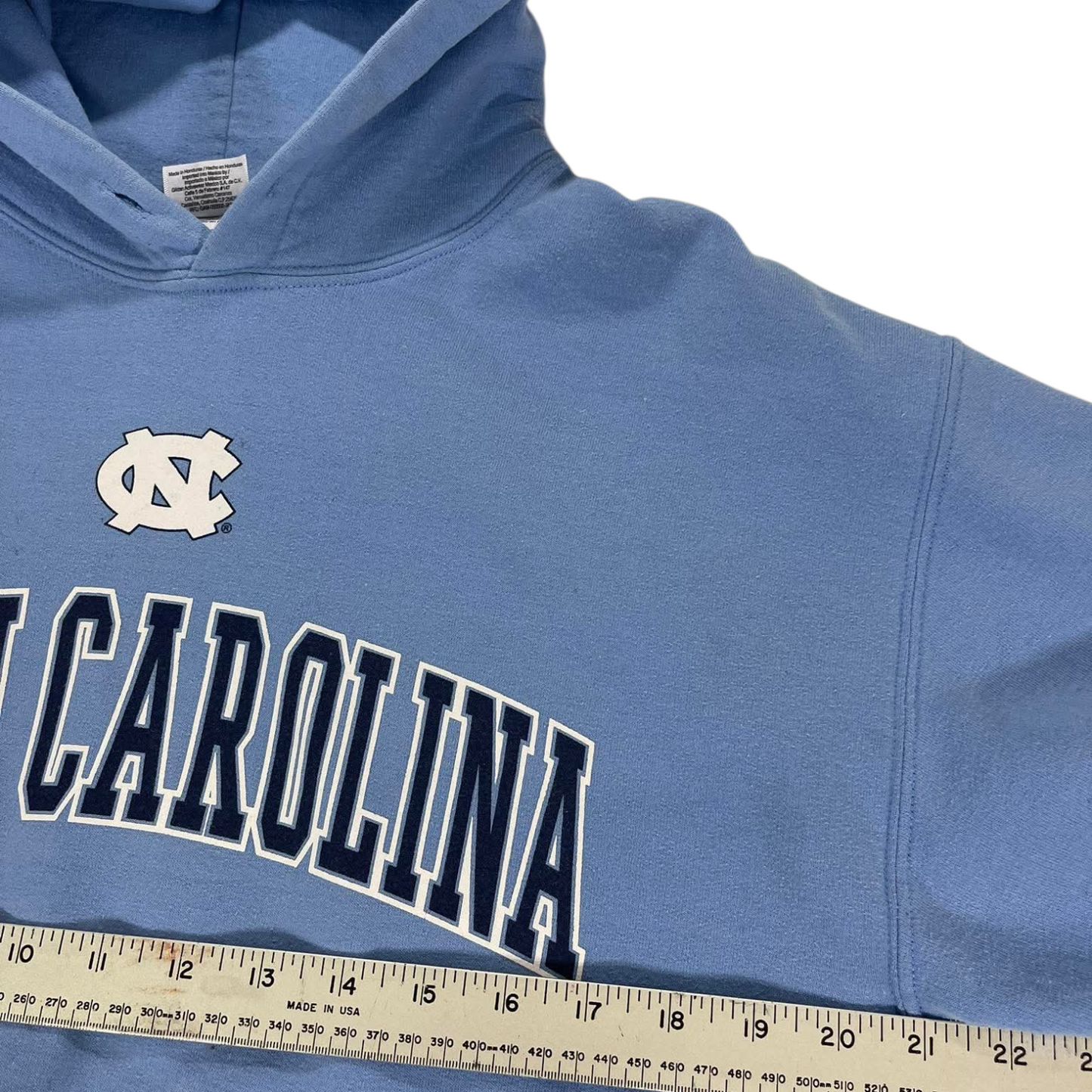VINTAGE UNIVERSITY OF NORTH CAROLINA TAR HEELS BLUE HOODIE (M)