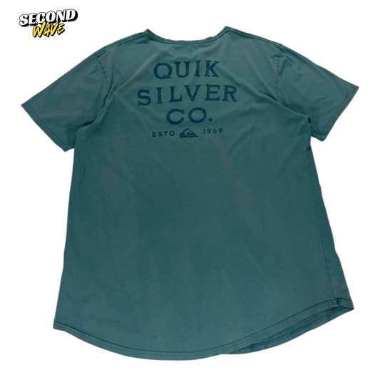 QUIKSILVER TEE (L-XL)