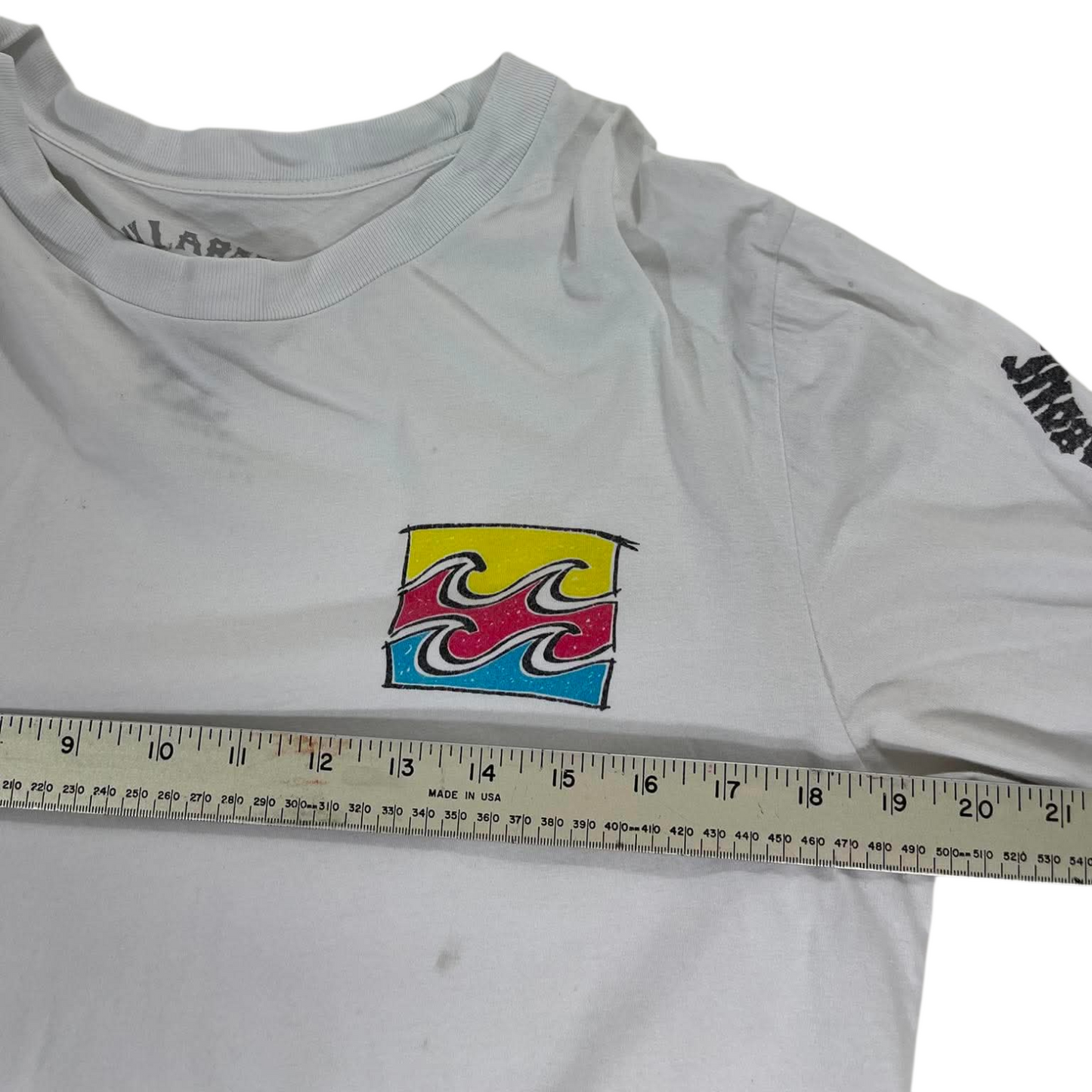 BILLABONG WHITE LONG SLEEVE SHIRT WITH WAVE DESIGN (S-M)