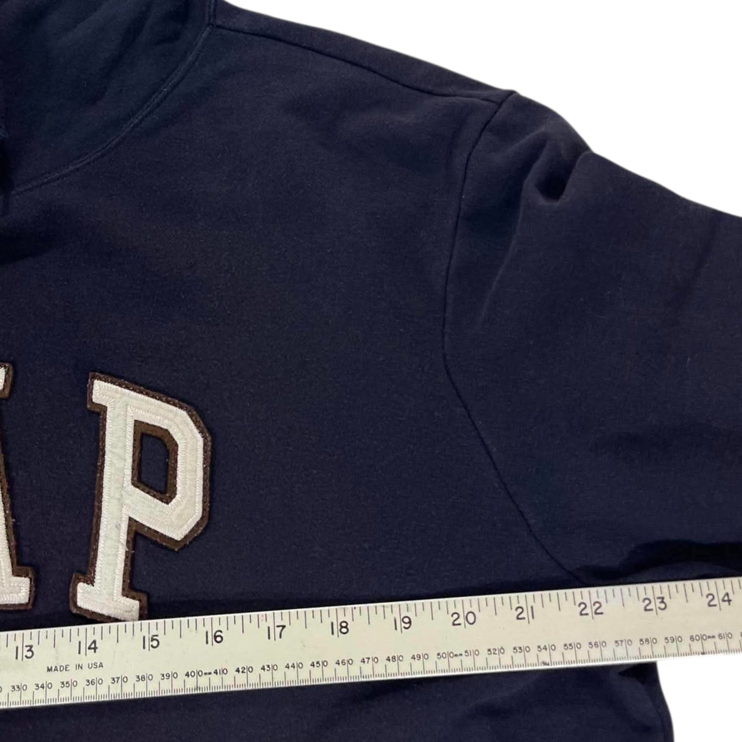 VINTAGE EMBROIDERED NAVY BLUE GAP HOODIE (L)