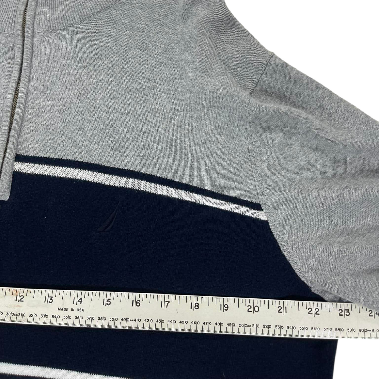 VINTAGE NAUTICA GREY QUARTER ZIP SWEATSHIRT (XL)