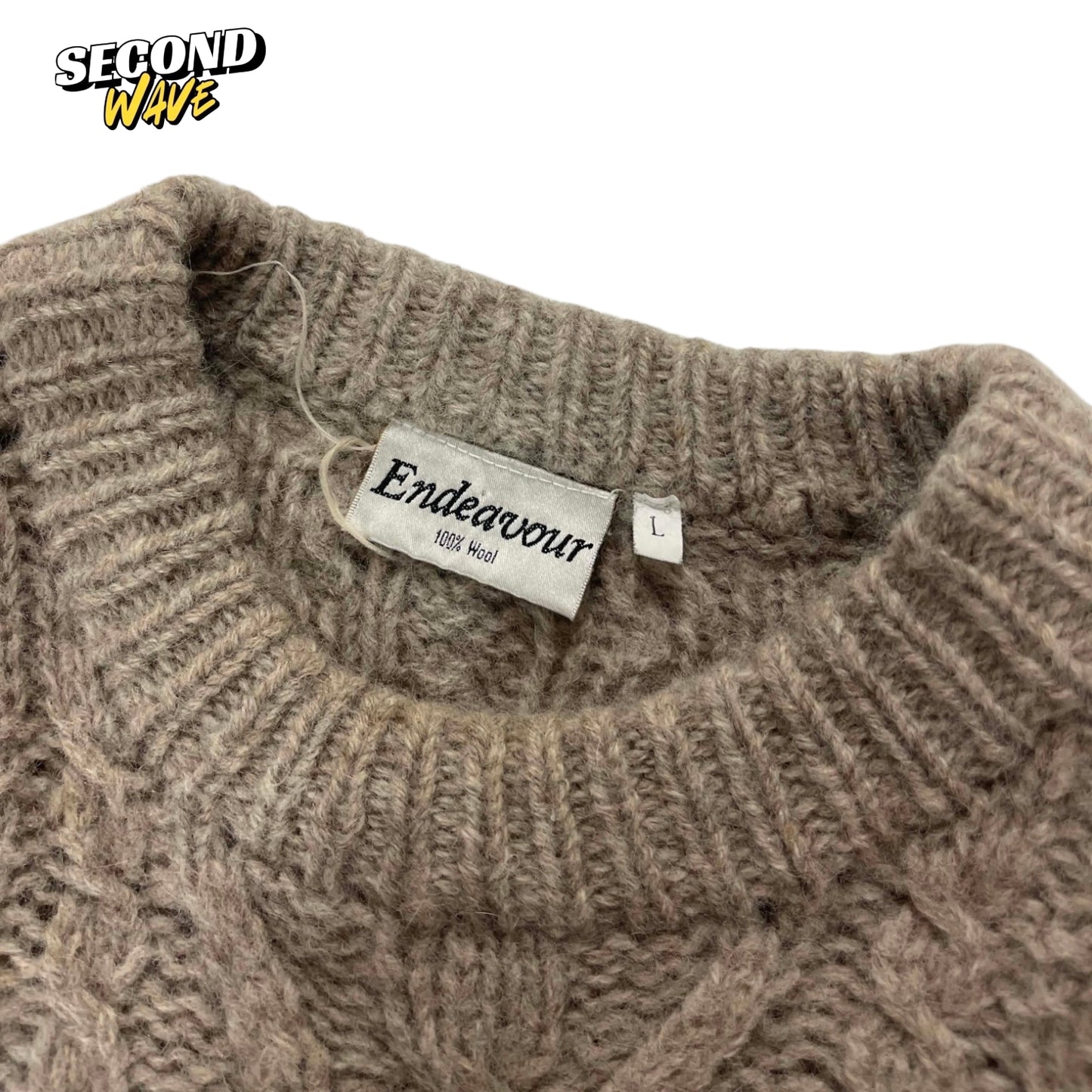 100% WOOL 90S BROWN CABLE KNIT SWEATER (L)
