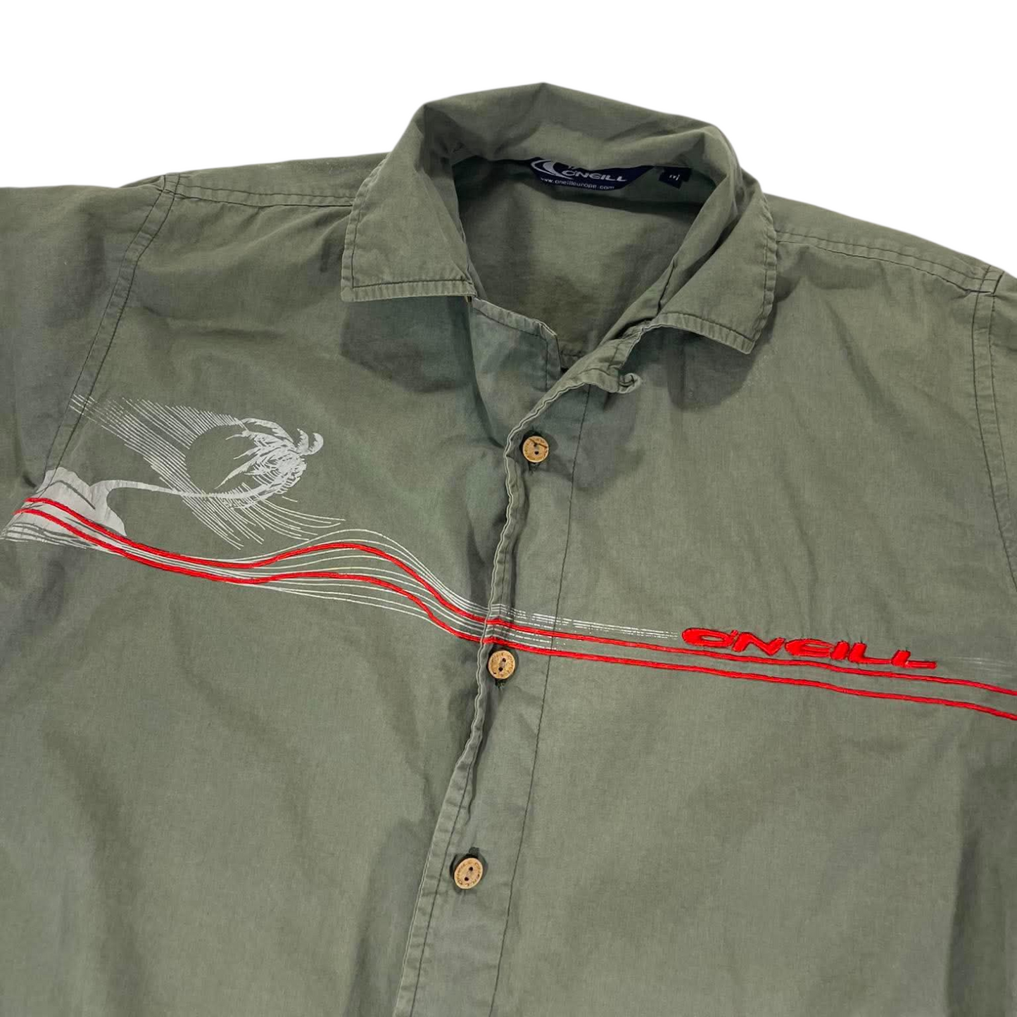 VINTAGE O'NEILL GREEN BUTTON UP SHIRT WITH RED ACCENTS (M)