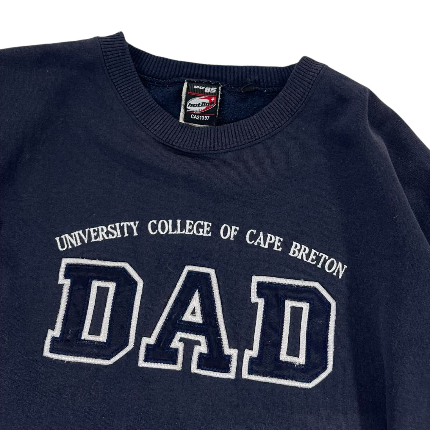 VINTAGE UNIVERSITY COLLEGE PF CAPE BRETON DAD CREWNECK SWEATSHIRT (M)