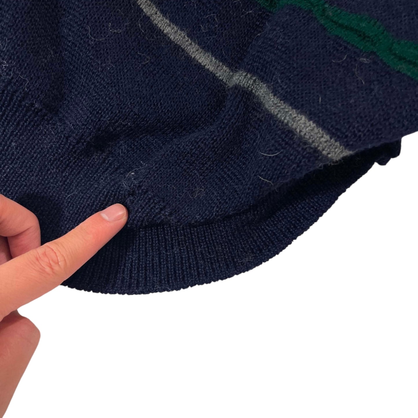 VINTAGE WOOL ACRYLIC NAVY BLUE STRIPED SWEATER (M)
