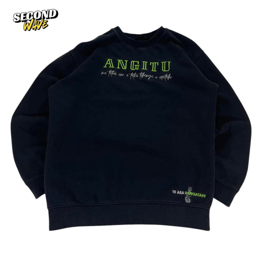 CLOKE BLACK ANGITU CREWNECK (M)