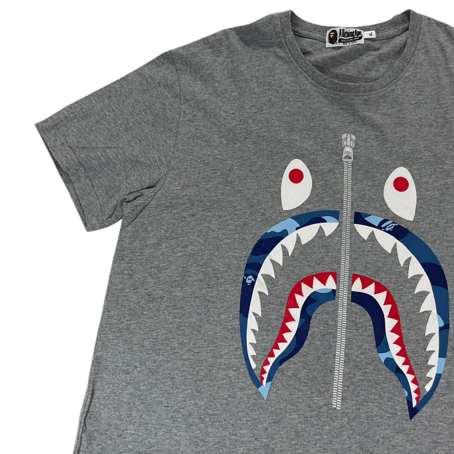 VINTAGE BAPE GREY SHARK TEE (M)