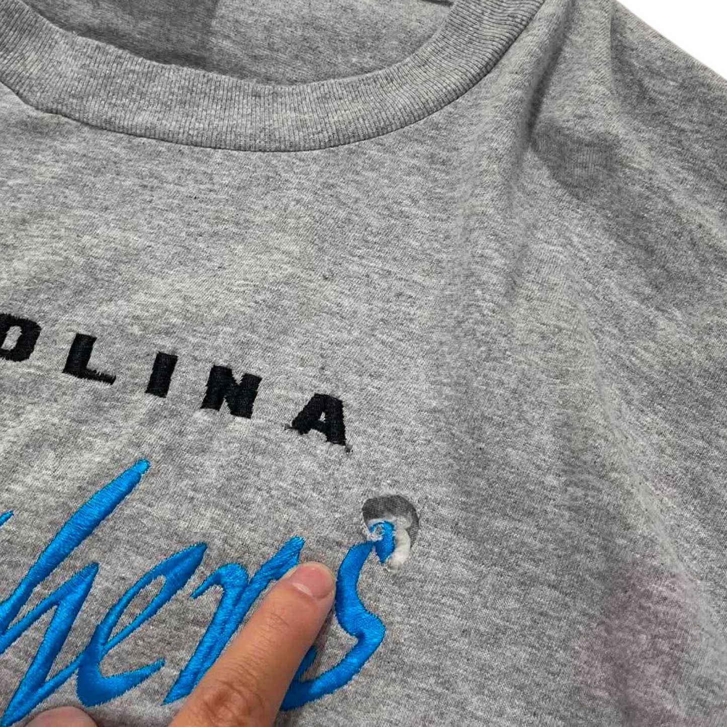 VINTAGE TRASHED VIBES LEE SPORT CAROLINA PANTHERS GREY TEE (XL)