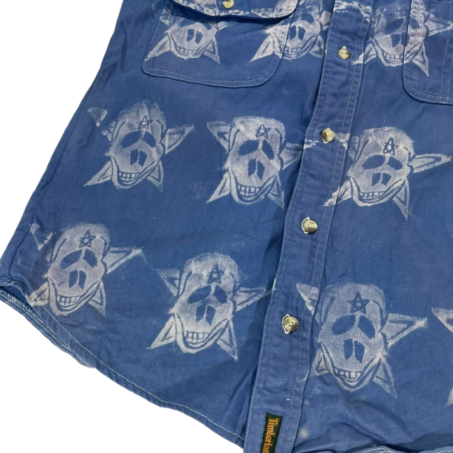 VINTAGE TIMBERLAND BLUE BUTTON UP SHIRT WITH SKULL DESIGN (M)