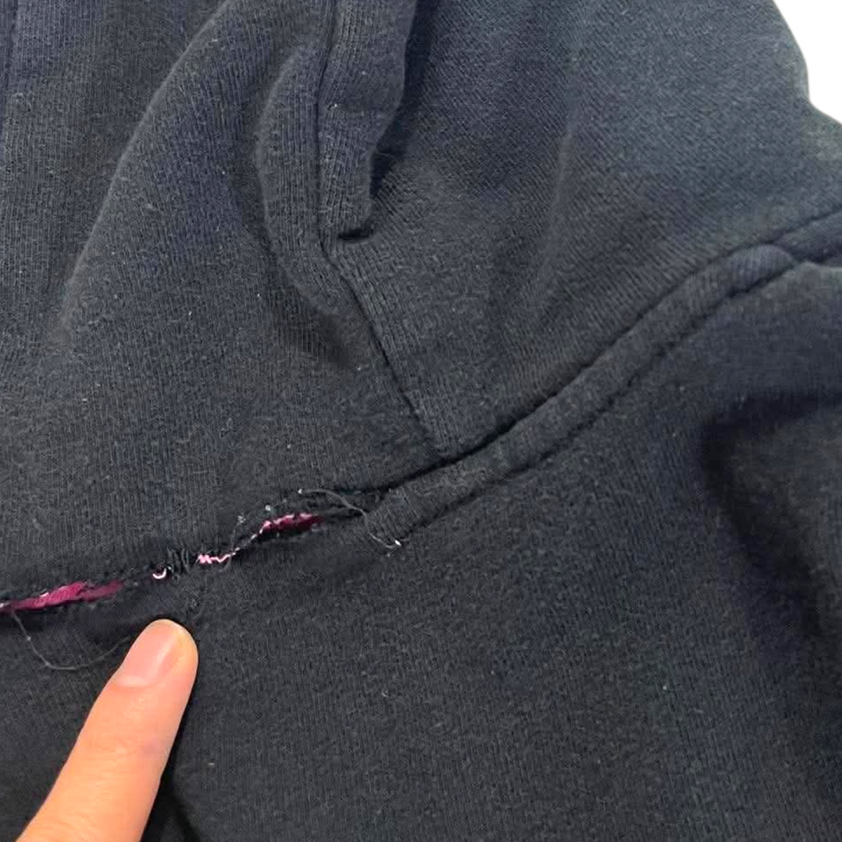 Y2K TRASHED VIBES ROXY BLACK ZIP UP HOODIE (M)