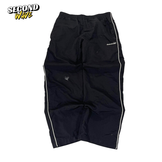 VINTAGE REEBOK BLACK TRACKPANTS WITH WHITE STRIPE (S-M)