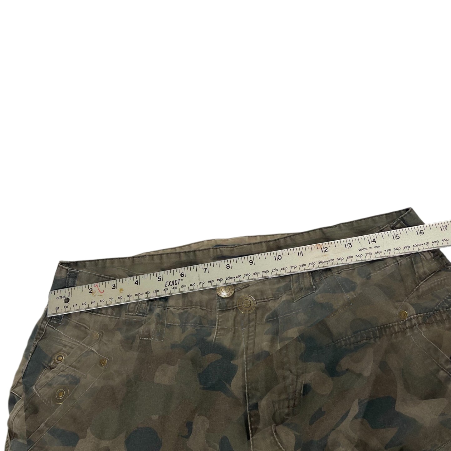 VINTAGE F&F CAMO CARGO PANTS (32")