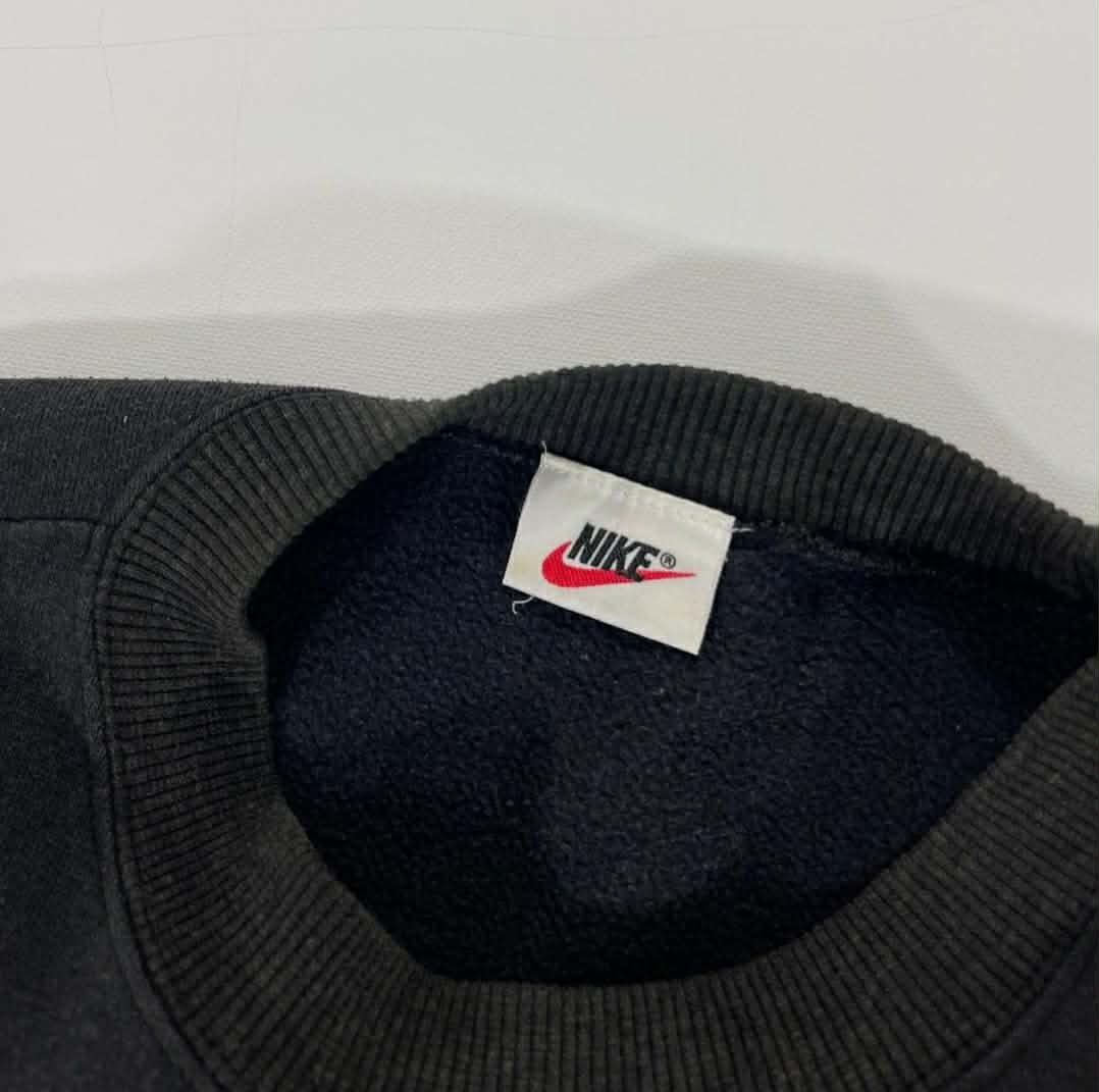 VINTAGE NIKE CREWNECK BLACK (M)
