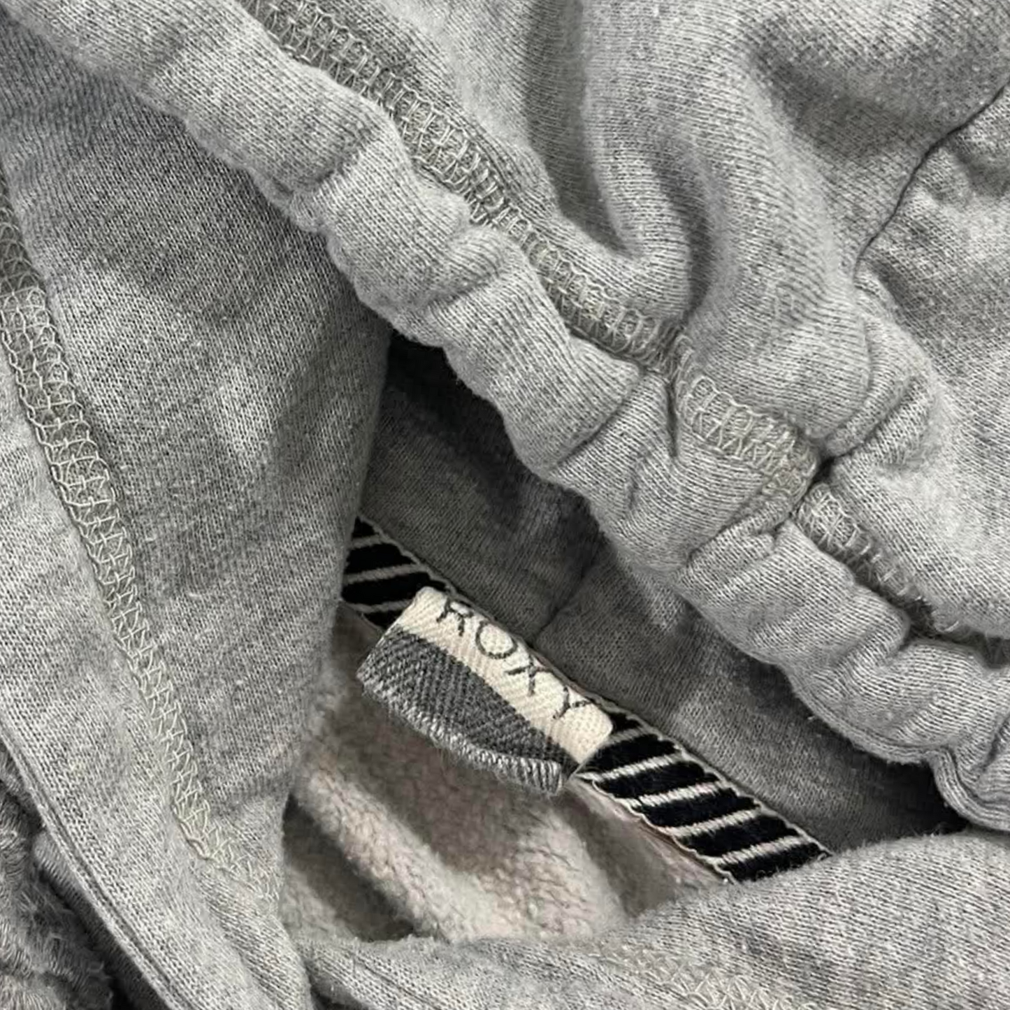 ROXY 1990 GRAY HOODIE (S - M)