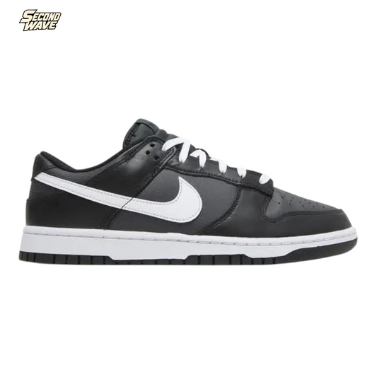 NIKE DUNK LOW BLACK & WHITE (6Y)