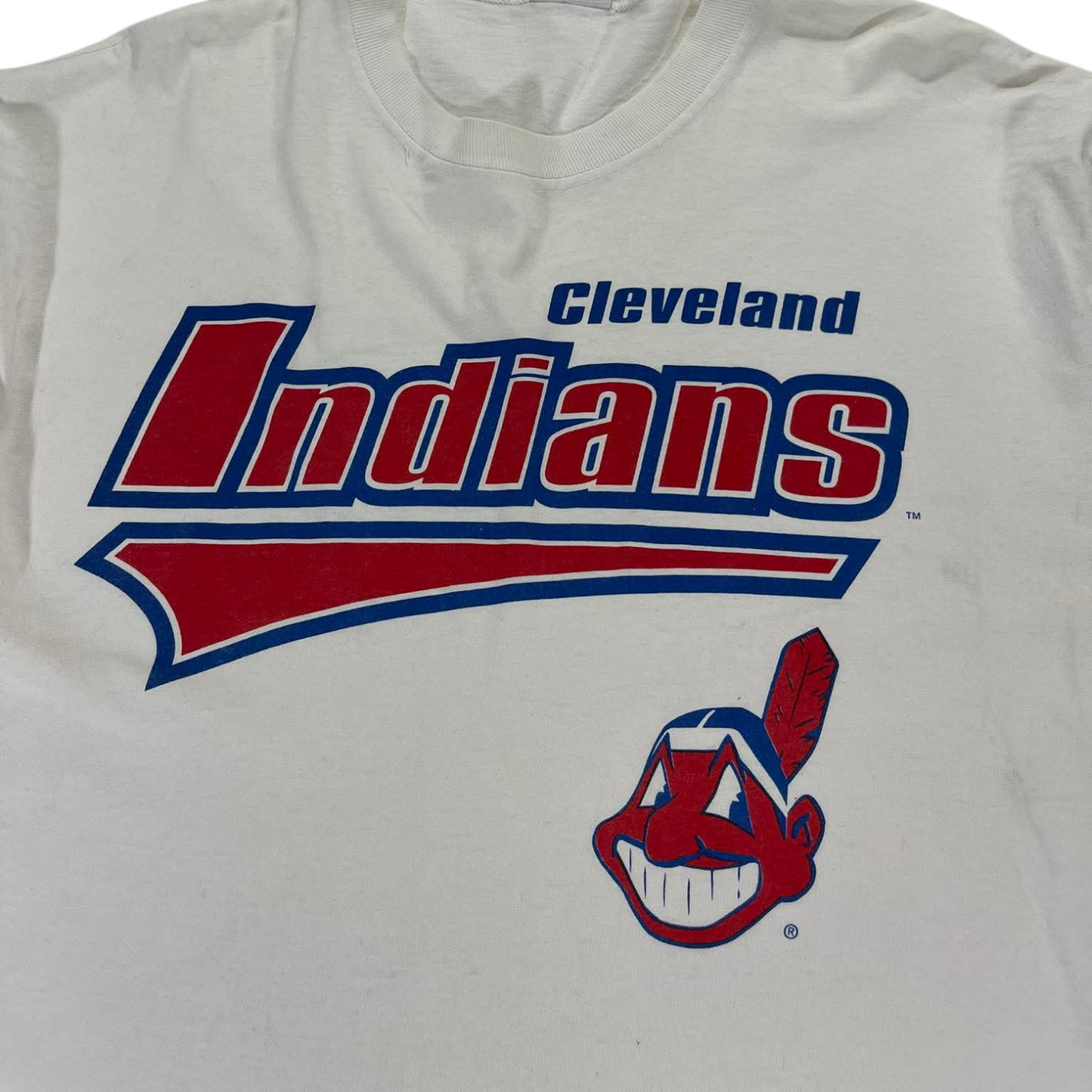 CLEVELAND INDIANS WHITE COTTON T-SHIRT (L-XL)