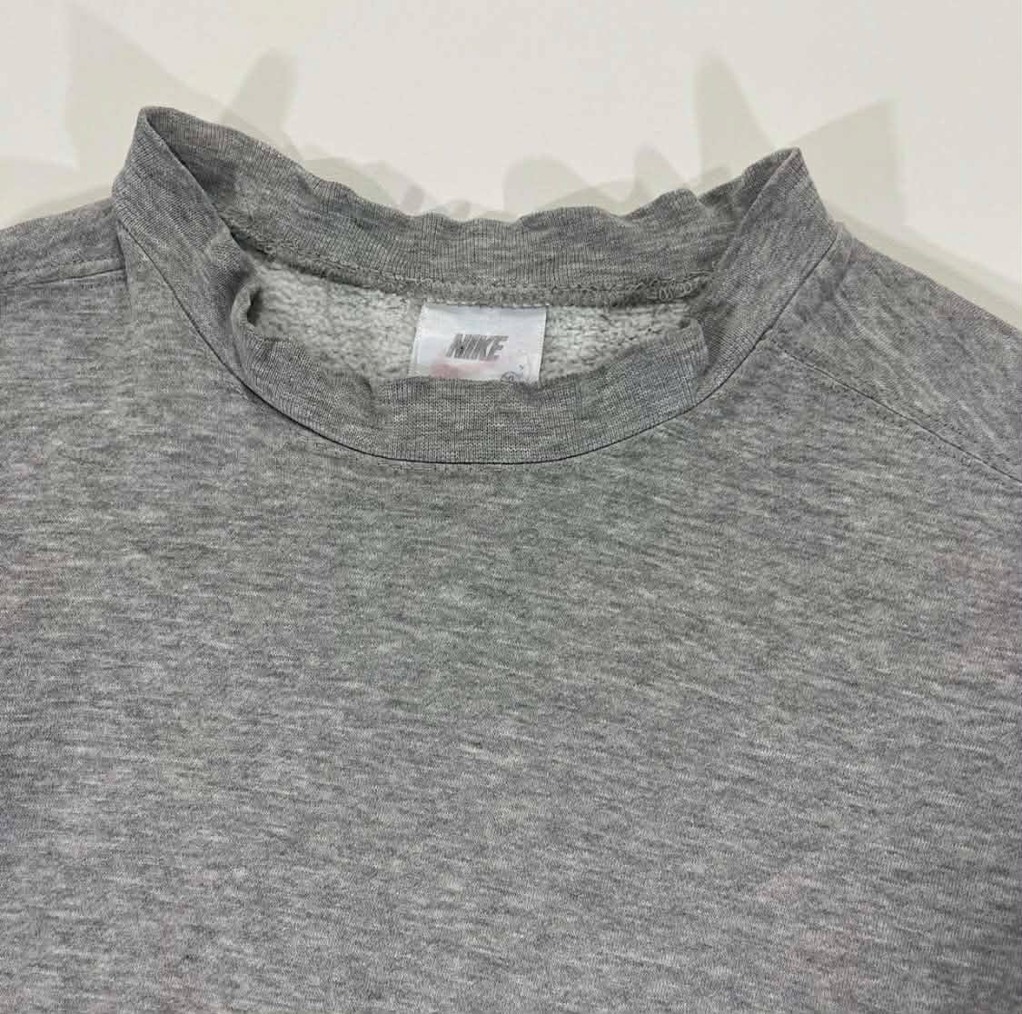 VINTAGE NIKE CREWNECK (L-XL)