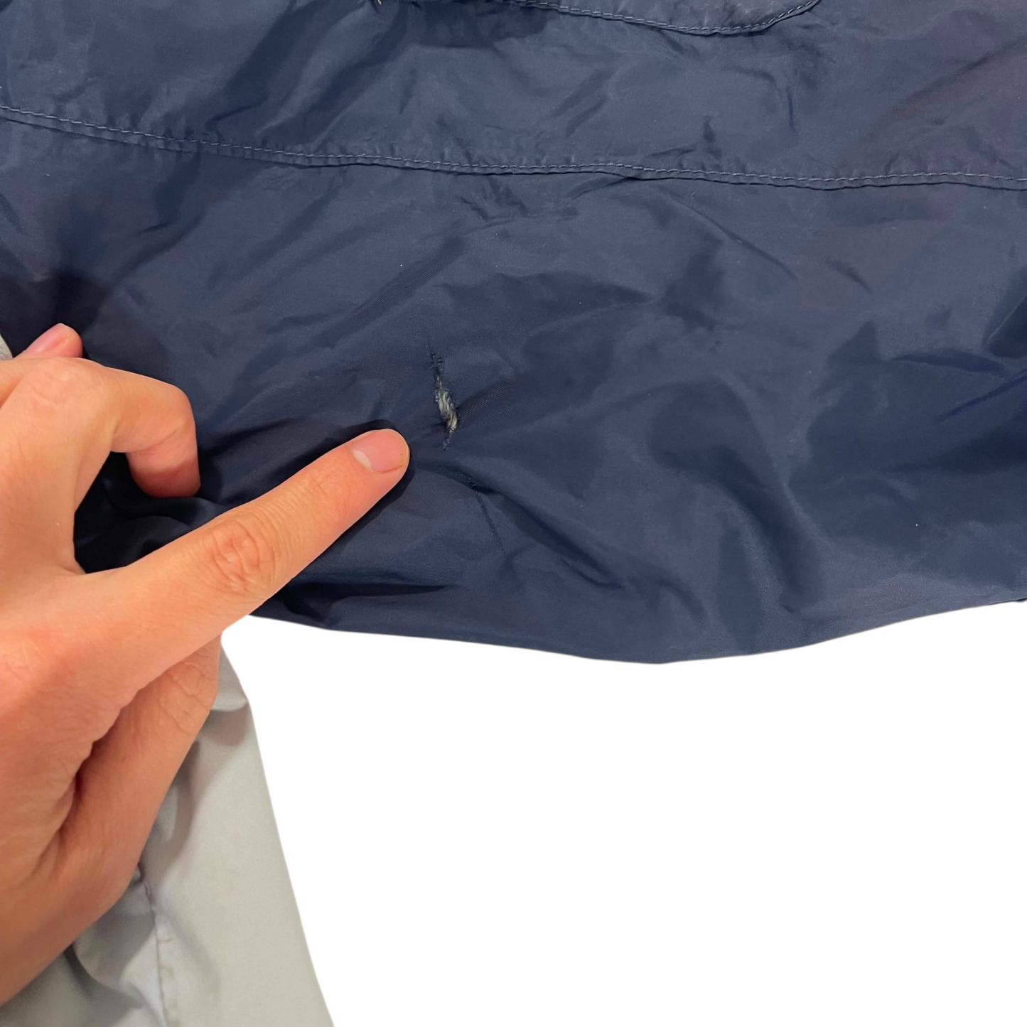 COLUMBIA SPORTSWEAR NAVY BLUE WINDBREAKER (L)
