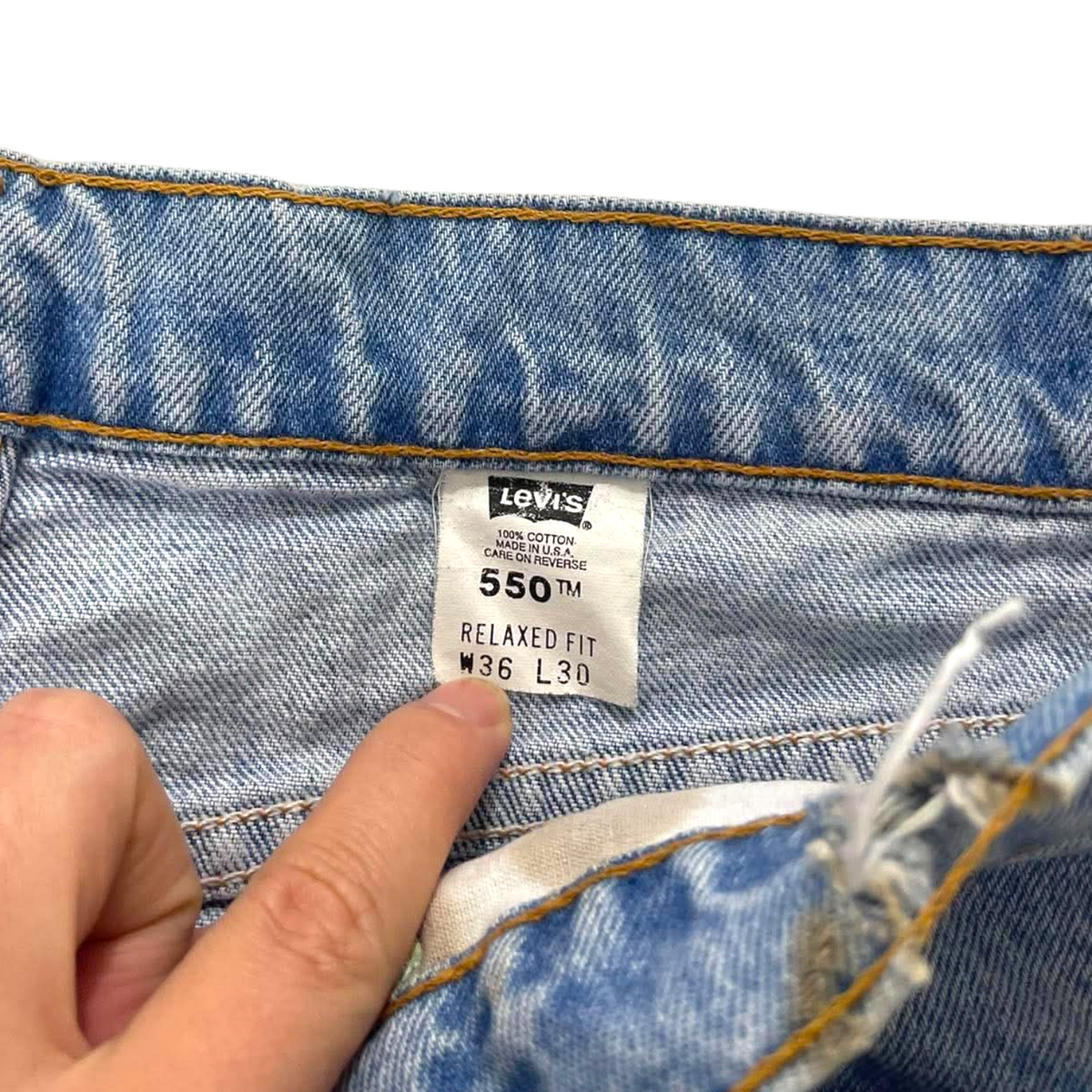 90S LEVI'S 550 BAGGY JEANS (36 / 32")