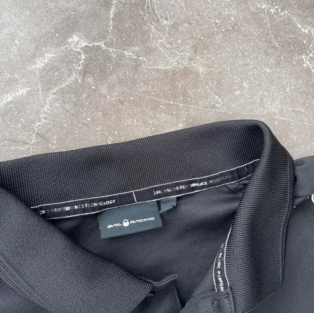 EMIRATES TEAM NEW ZEALAND BLACK POLO SHIRT (M-L)