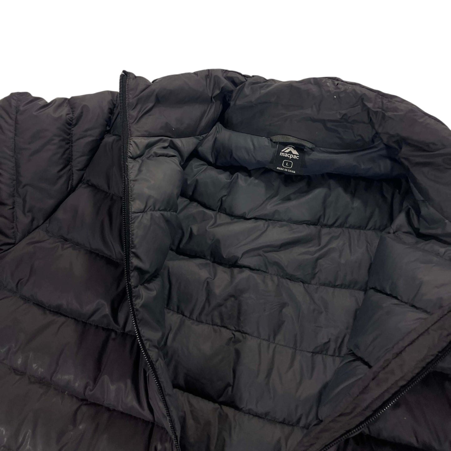 MACPAC BLACK PUFFER JACKET (L)