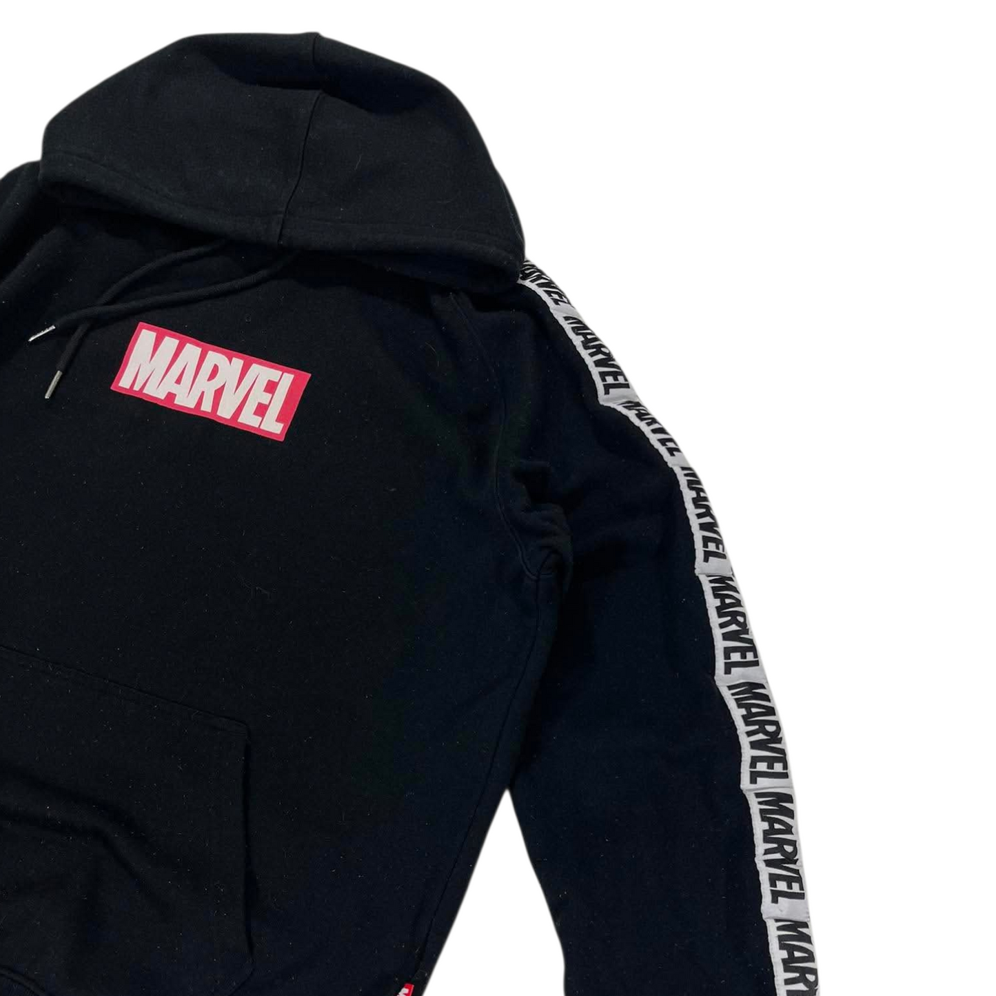 VINTAGE MARVEL BLACK HOODIE WITH RED LOGO AND WHITE TEXT ON SLEEVES (L)