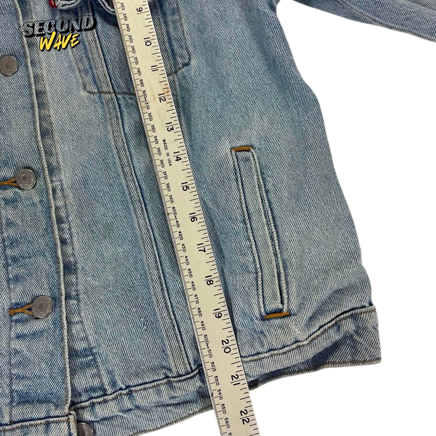 VINTAGE LEVI'S BLUE DENIM JACKET (M)