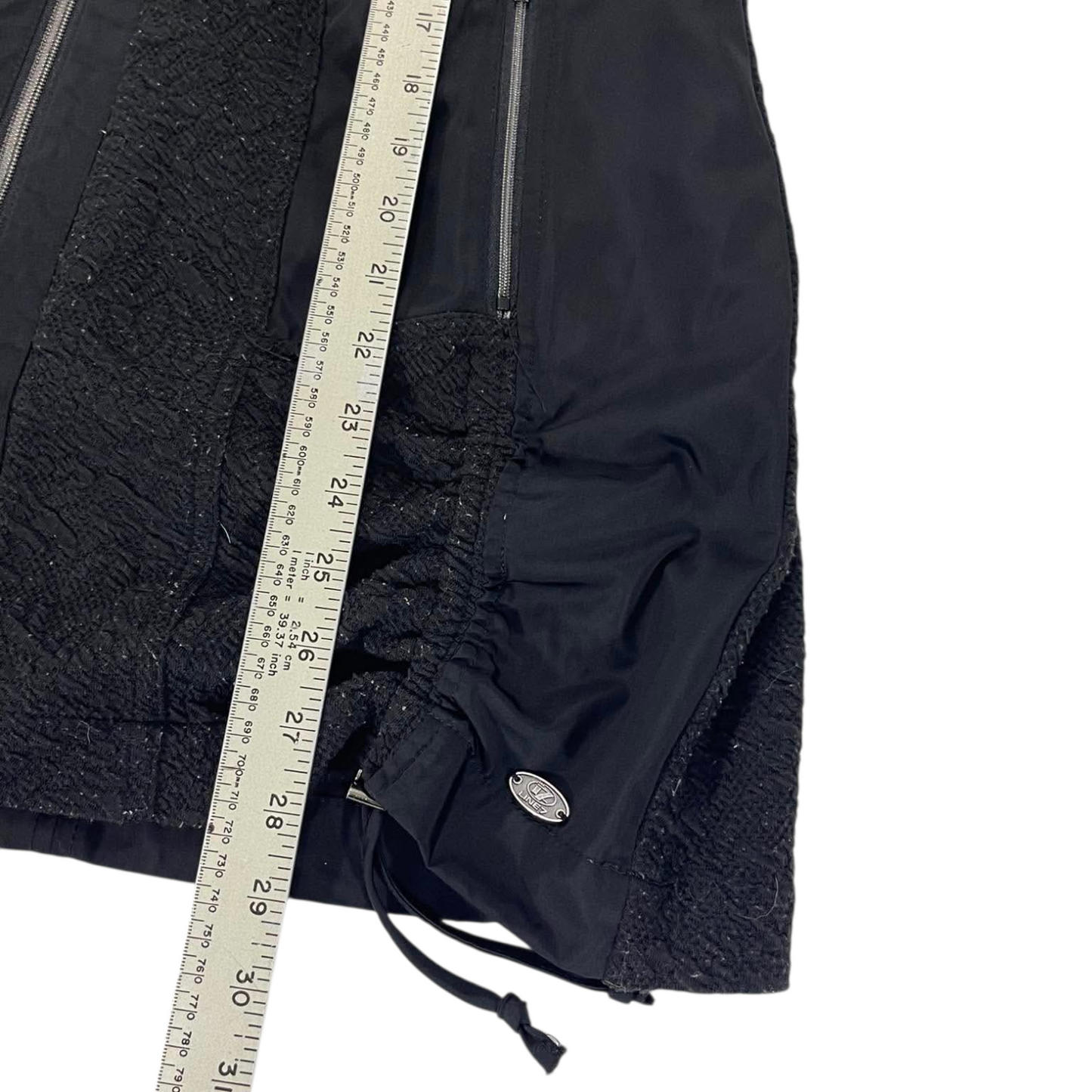VINTAGE LINE 7 BLACK WINDBREAKER (10)