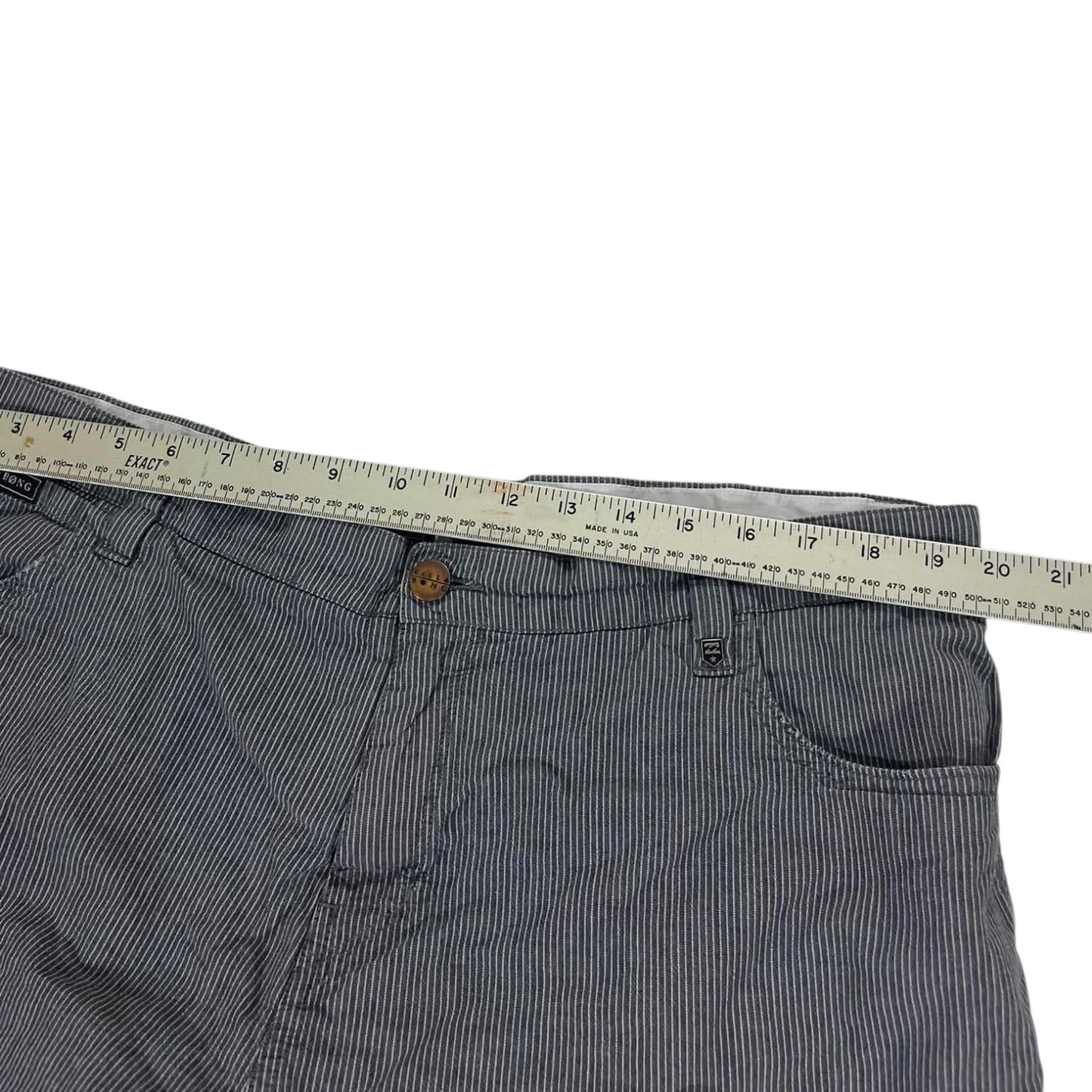 VINTAGE BILLABONG GREY STRIPED SHORTS (40)