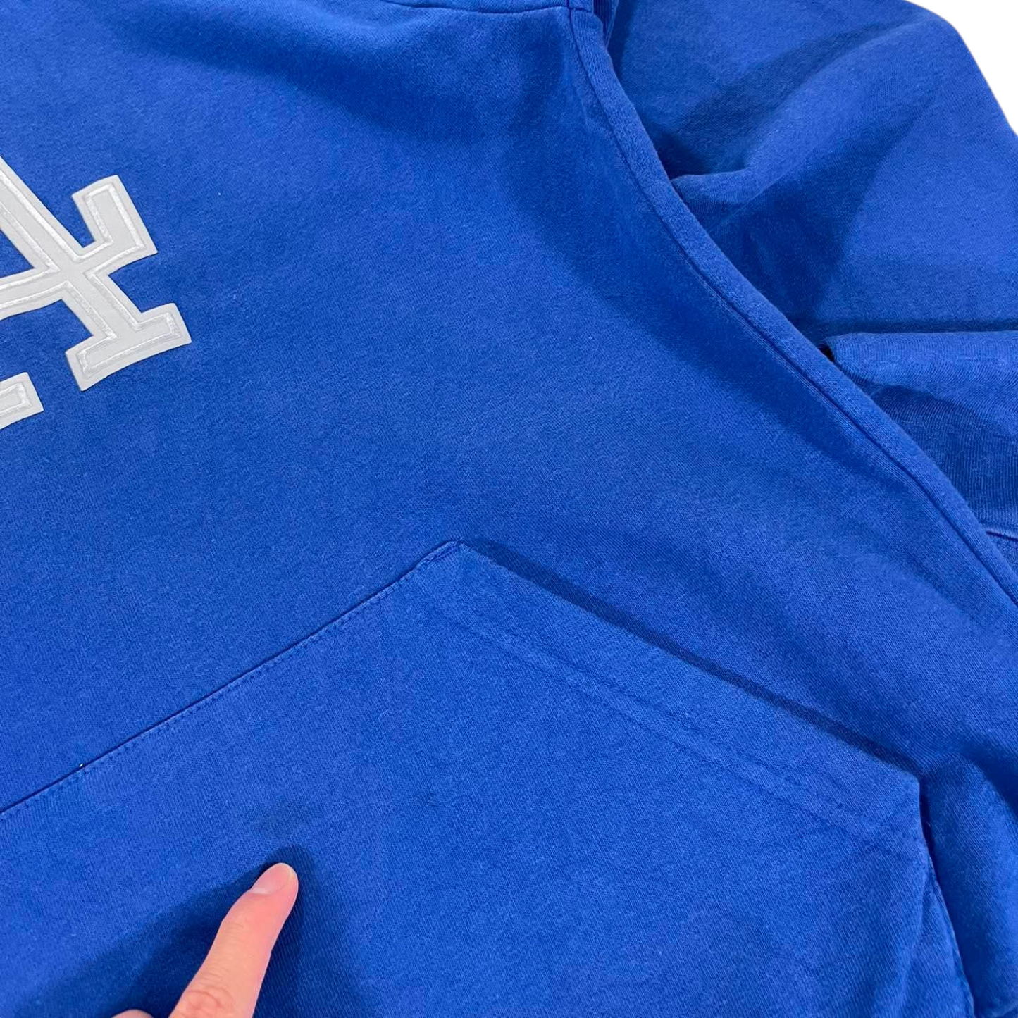 VINTAGE MAJESTIC ATHLETIC BLUE LOS ANGELES DODGERS HOODIE (M)