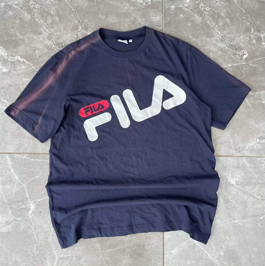 VINTAGE FILA NAVY BLUE GRAPHIC TEE (M-L)