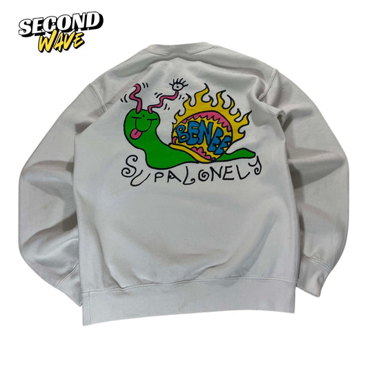 BENEE SUPALONELY MERCH SWEATSHIRT (S)
