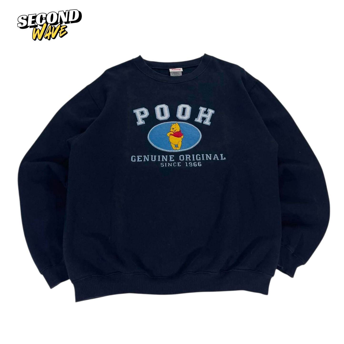 VINTAGE EMBROIDERED DISNEY WINNIE THE POOH NAVY SWEATSHIRT (M)