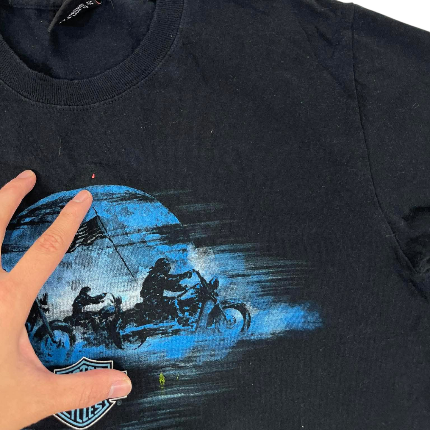 HARLEY DAVIDSON BLACK GRAPHIC TEE WITH BLUE ACCENTS (S-M)