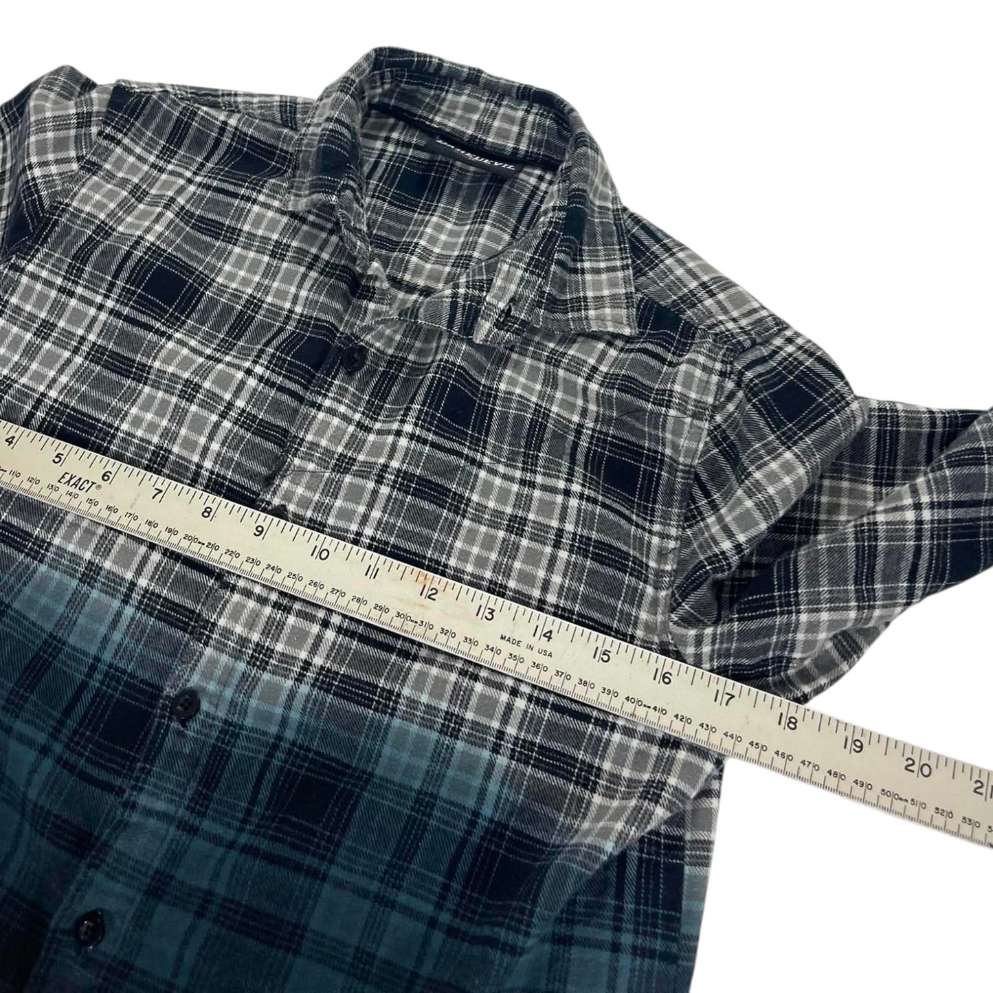 Y2K DAREDEVIL PLAID GREY & BLUE PLAID BUTTON (12)