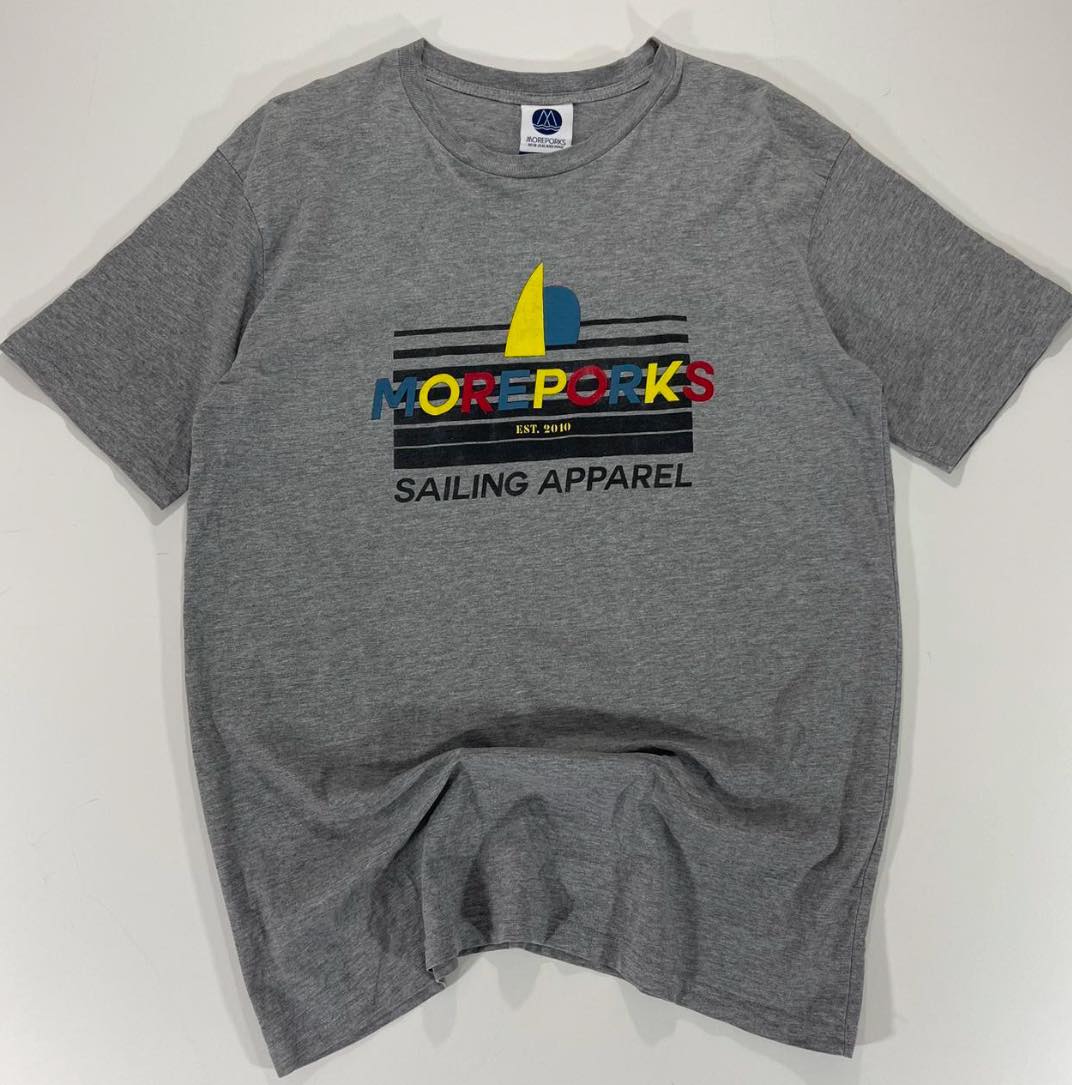MOREPORKS SAILING APPAREL GREY T-SHIRT (M-L)