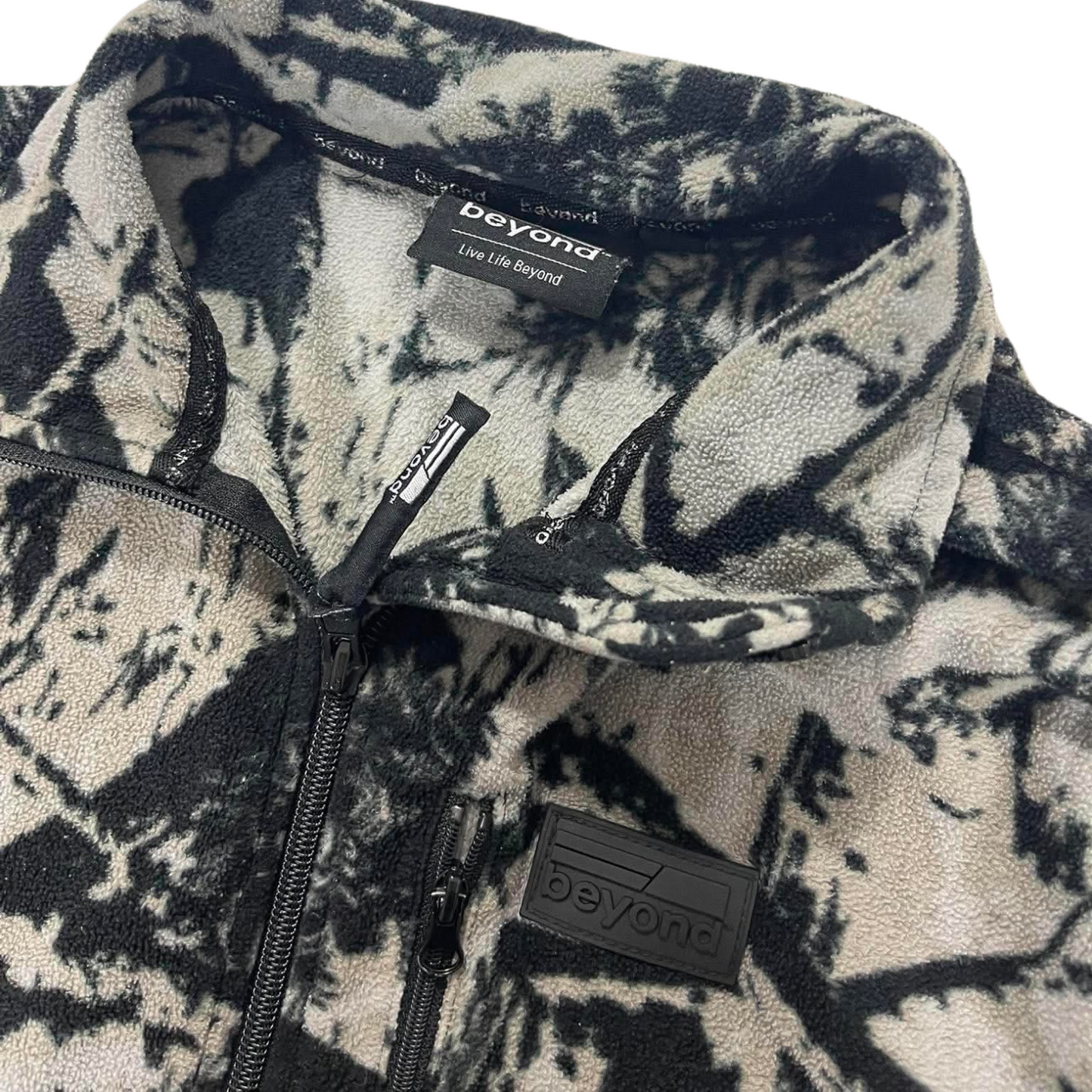 BEYOND CAMO FLEECE JACKET (S-M)