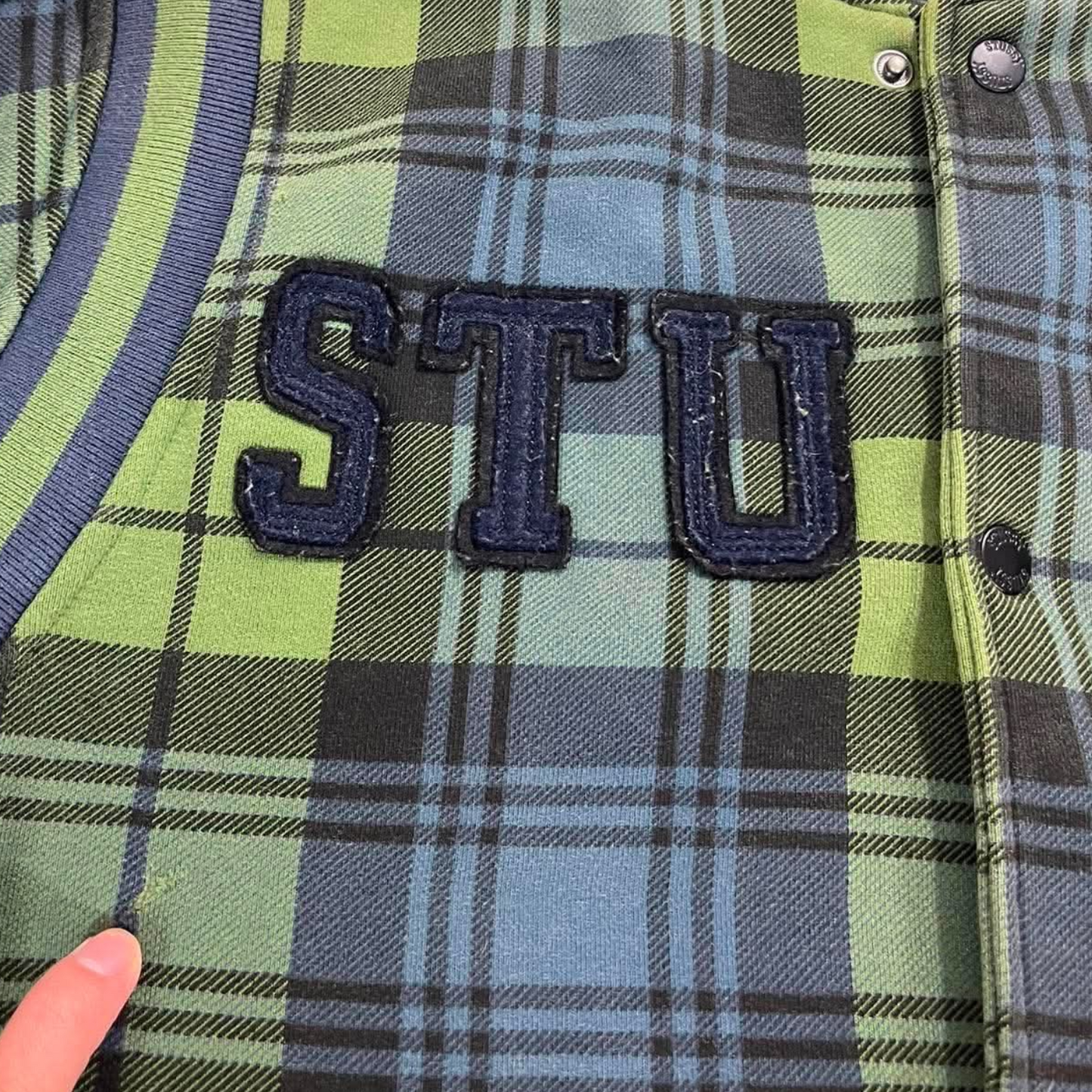 VINTAGE EMBROIDERED STUSSY GREEN PLAID VARSITY JACKET (M)