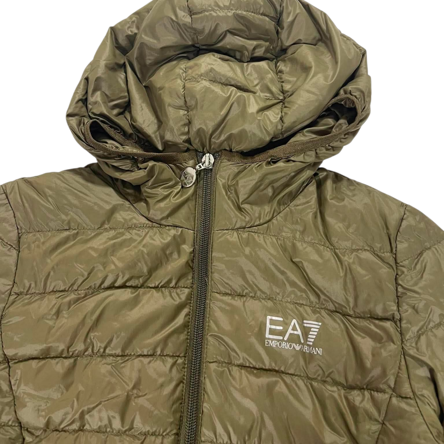 EA7 OLIVE GREEN PUFFER JACKET (M)