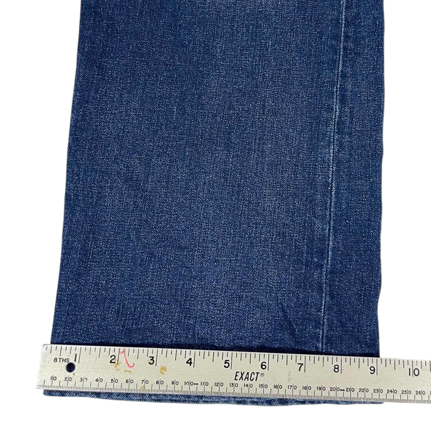 LEVI'S BLUE DENIM JEANS (40)