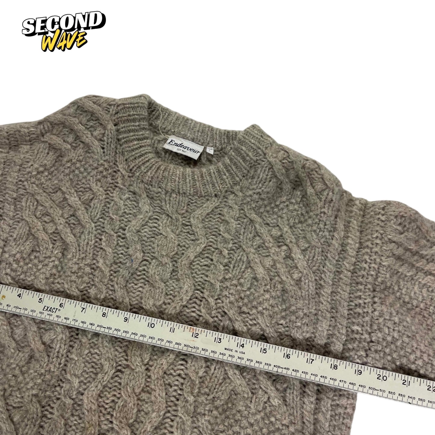 100% WOOL 90S BROWN CABLE KNIT SWEATER (L)