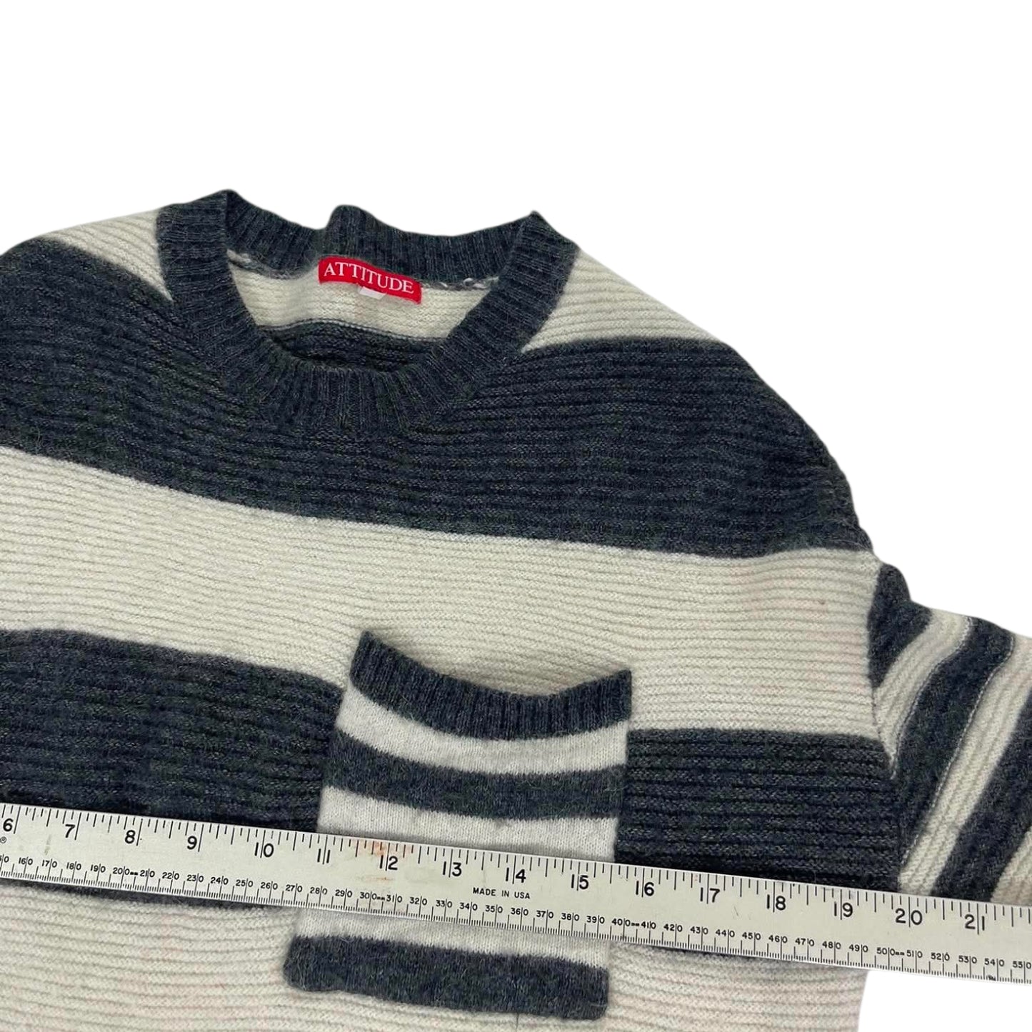 CREAM AND BLACK STRIPED SWEATER (S-M)